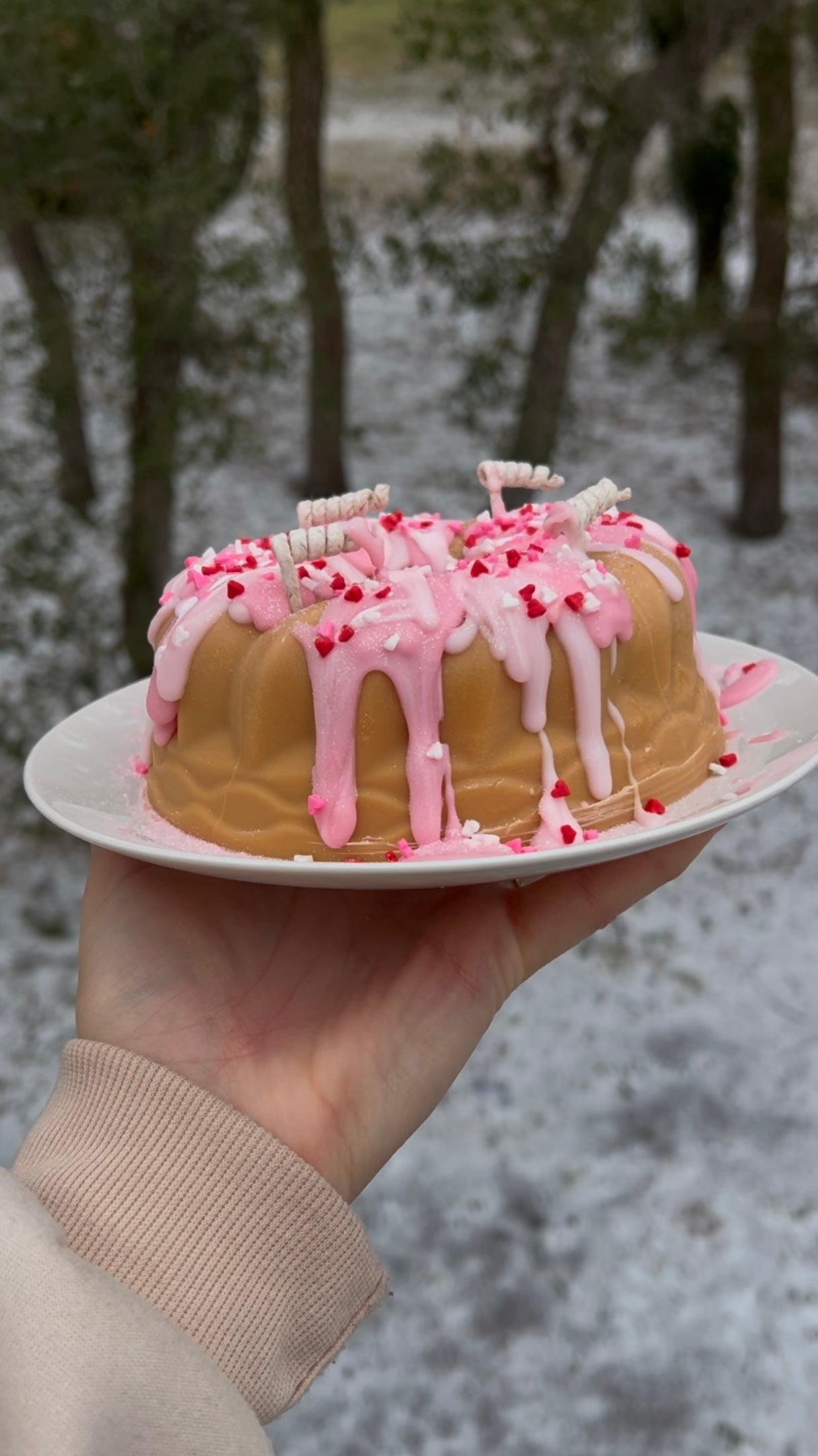 Bundt Cake Candle