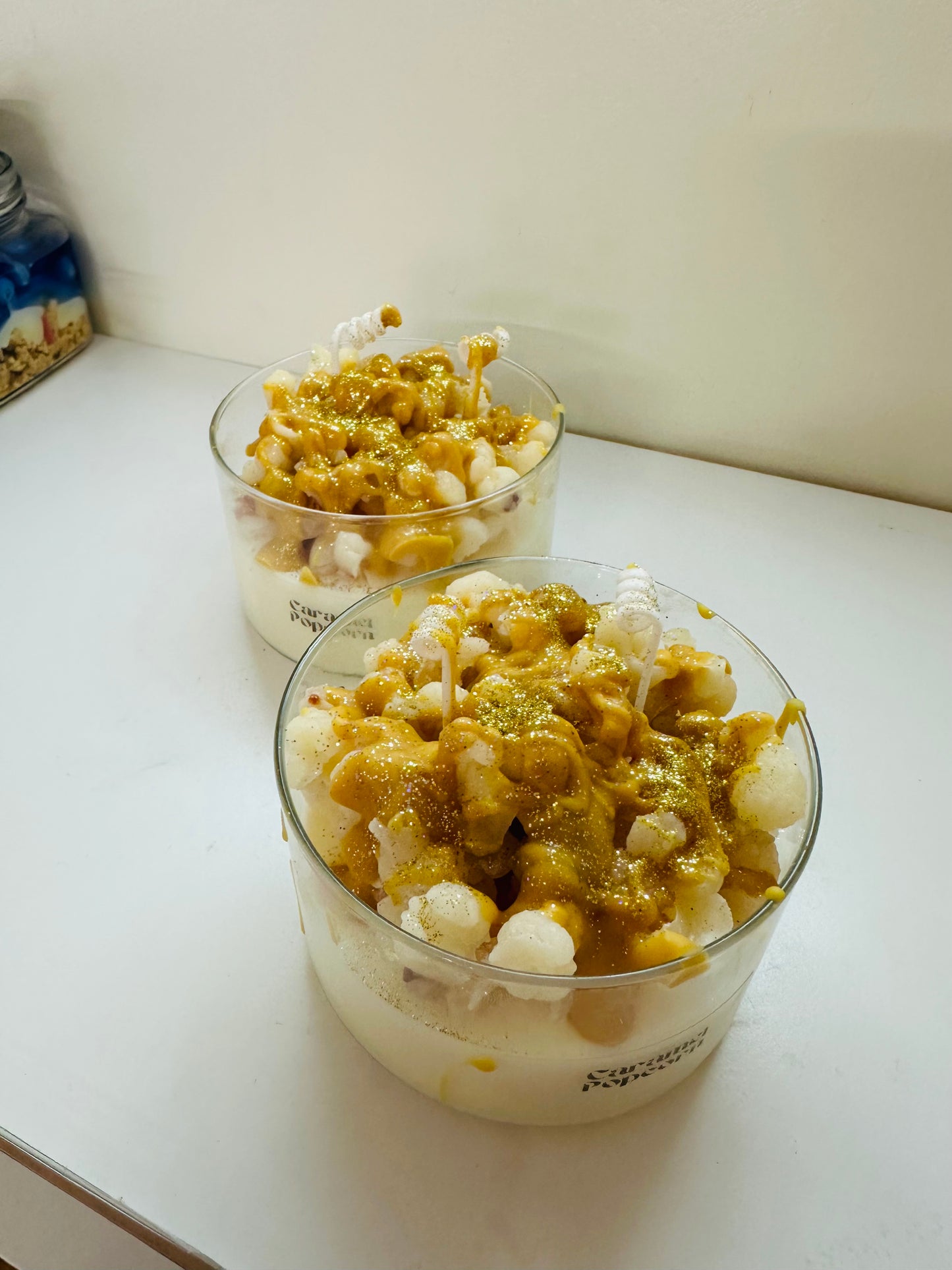 Caramel popcorn candle