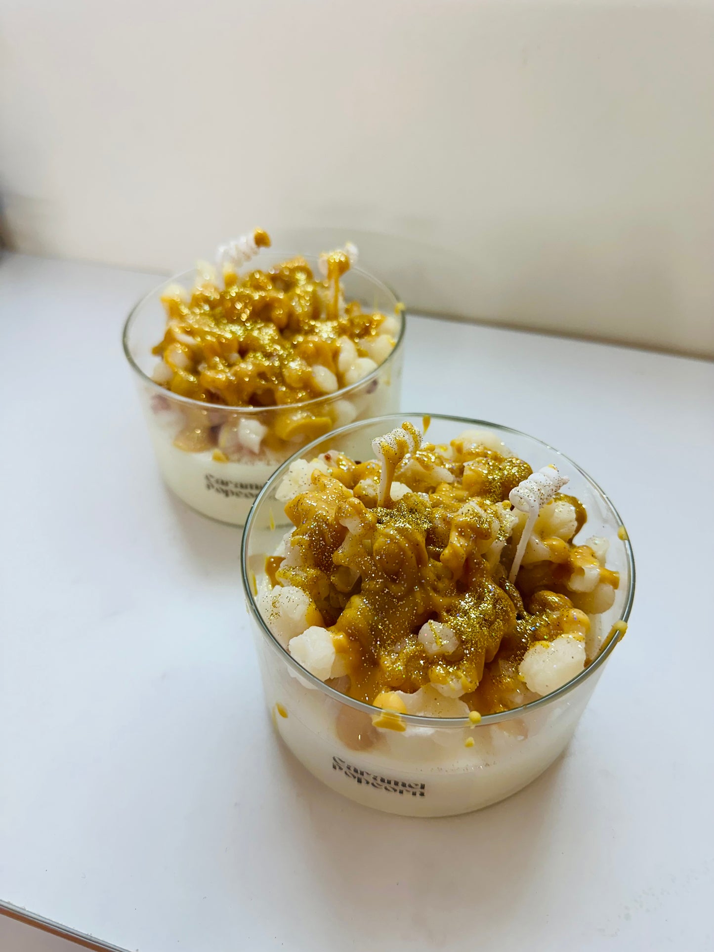 Caramel popcorn candle