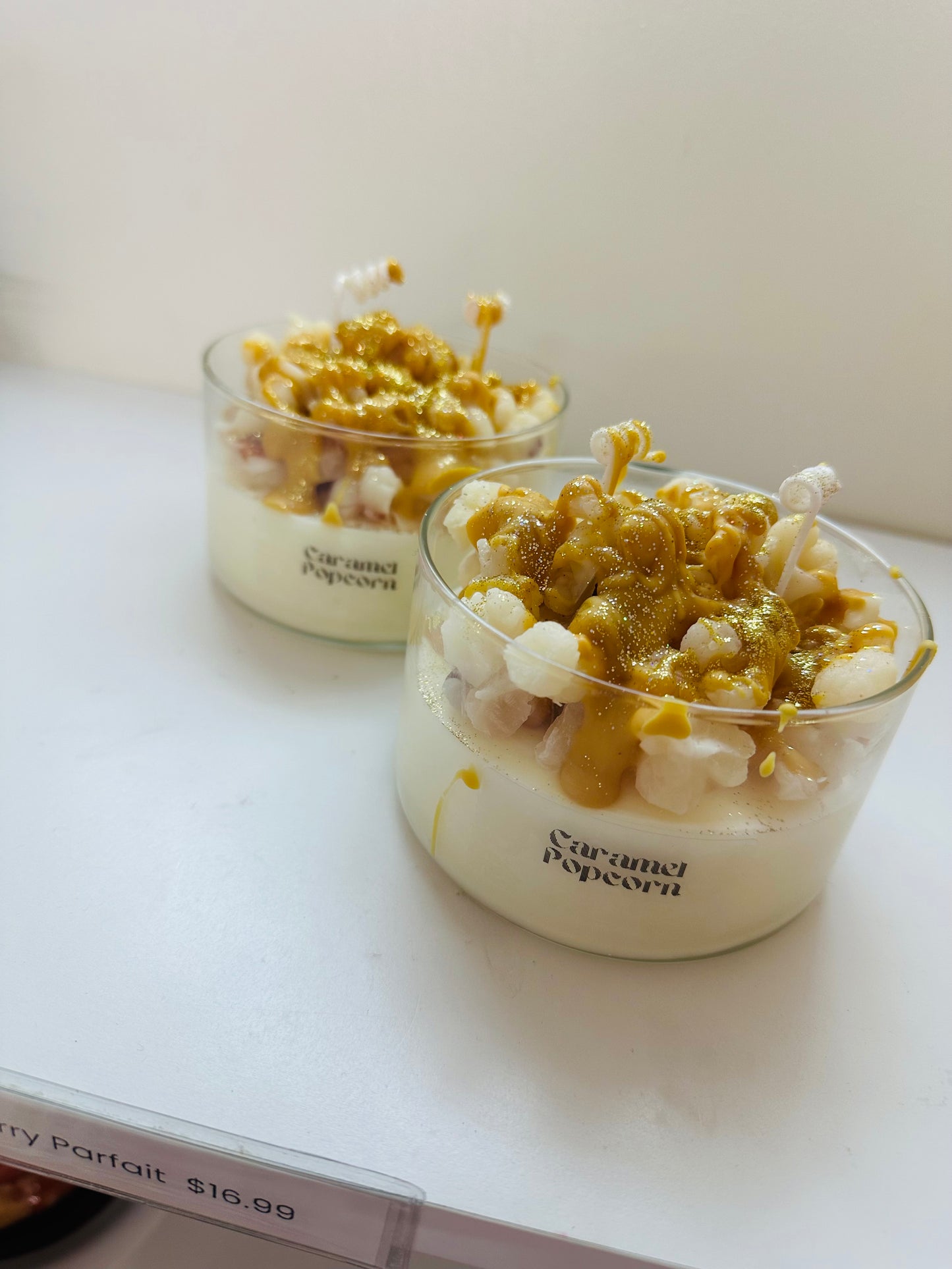 Caramel popcorn candle