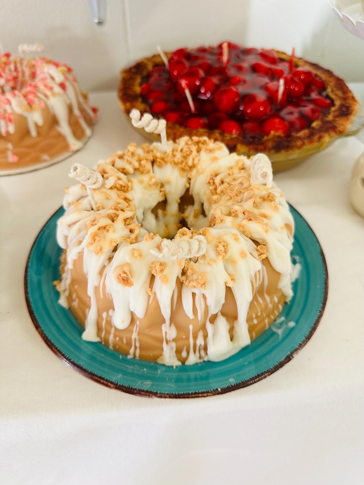 Bundt Cake Candle